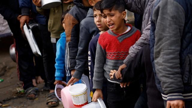 UNICEF: Fələstindəki uşaqlar ölümlə üz-üzədir 