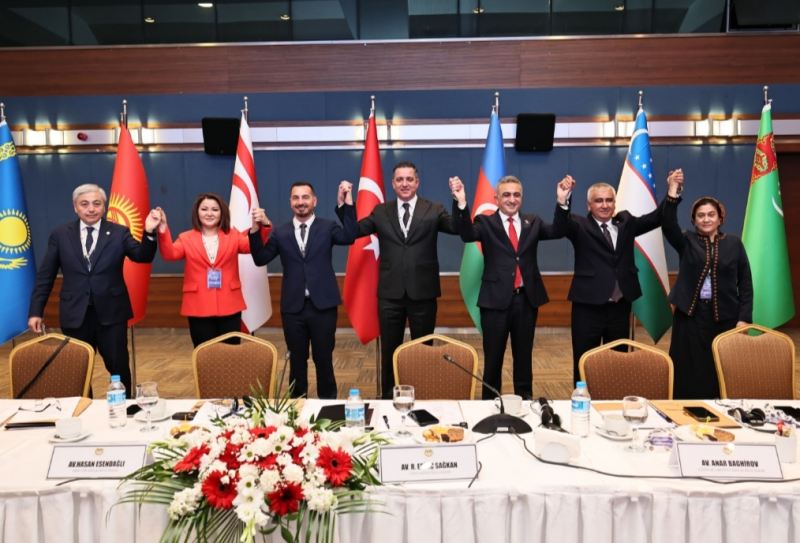 Türk dövlətlərinin Vəkillər kollegiyaları birliyinin yaradılması ilə bağlı bəyannamə imzalanıb - FOTO