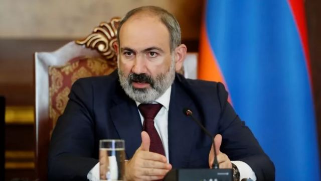 Əgər Paşinyan keşişlə görüşsə... 