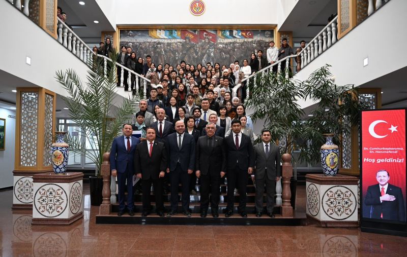 Qırğızıstanın Manas Dövlət Universitetində COP-29 ilə bağlı konfrans keçirildi - FOTOLAR 