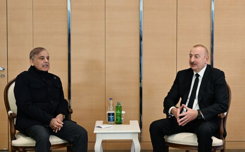 Prezident İlham Əliyev Pakistanın Baş naziri ilə görüşüb 