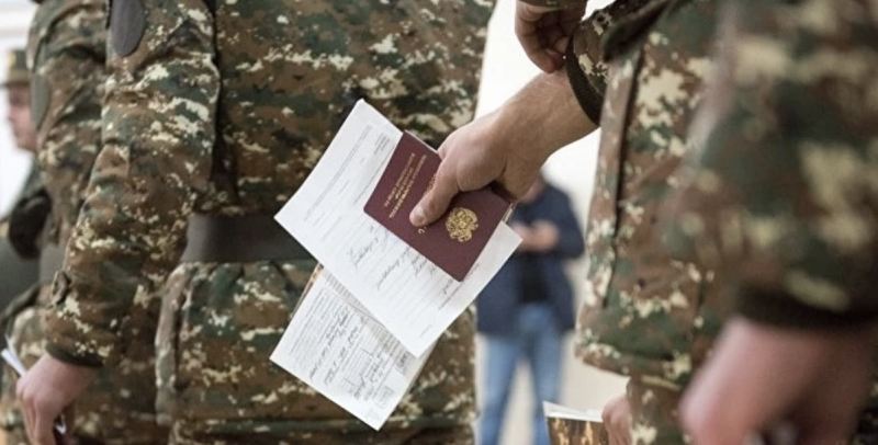 Ermənistanda oğullarını hərbi xidmətdən yayındıran məmurlarla bağlı çağırış: Lüstrasiya ediləcəklər? 
