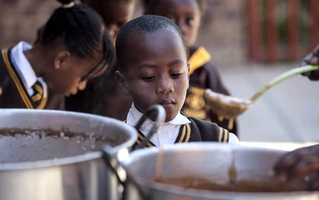 Cənubi Afrikada kütləvi zəhərlənmə - 50 şagird xəstəxanalıq oldu 