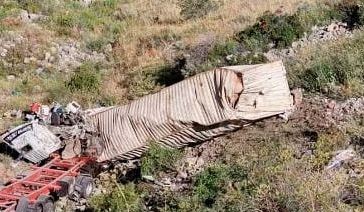 Ermənistanda İrana məxsus yük maşını qəzaya uğradı: ölən var 