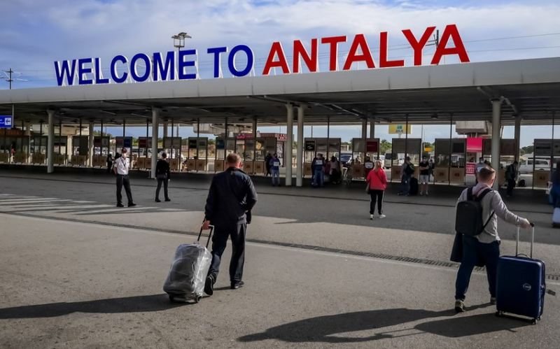 Antalya hava limanında baş verən yanğınla bağlı cinayət işi açıldı 