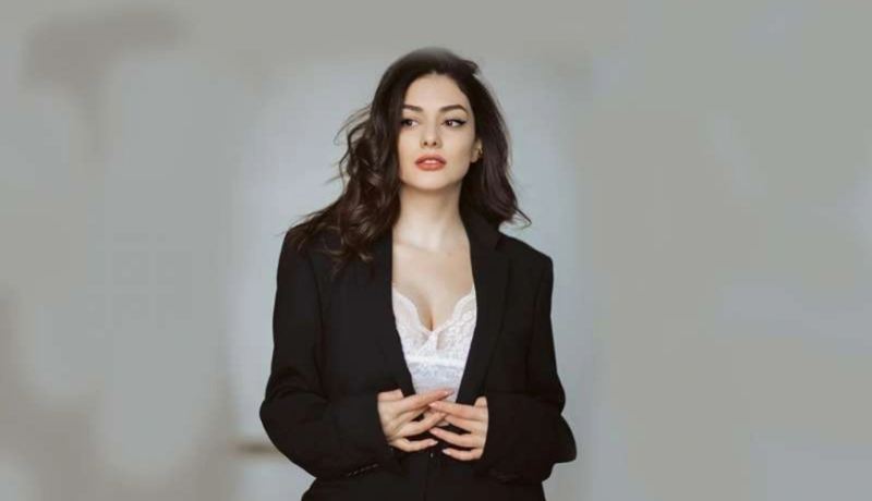 Tanınmış aparıcı Azərbaycandan getdi - FOTO 