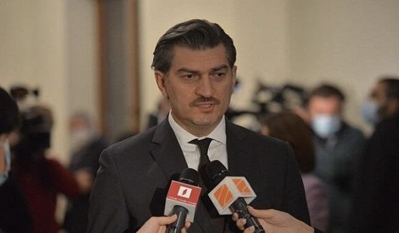 İvanişvilinin prezident etmək istədiyi futbolçu - Dosye 