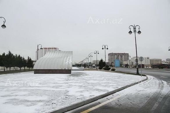 BŞİH-də müşavirə: Ərazinizi qardan özünüz təmizləyin! 