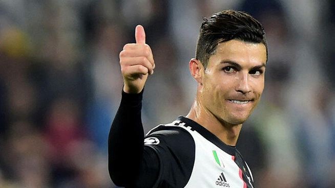 Ronaldo özünün dünya rekordunu yenilədi 