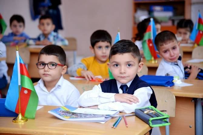 Məktəbəqədər hazırlıq - 5 yaşından təhsilə başlamağın faydası və ya zərəri nədir?
