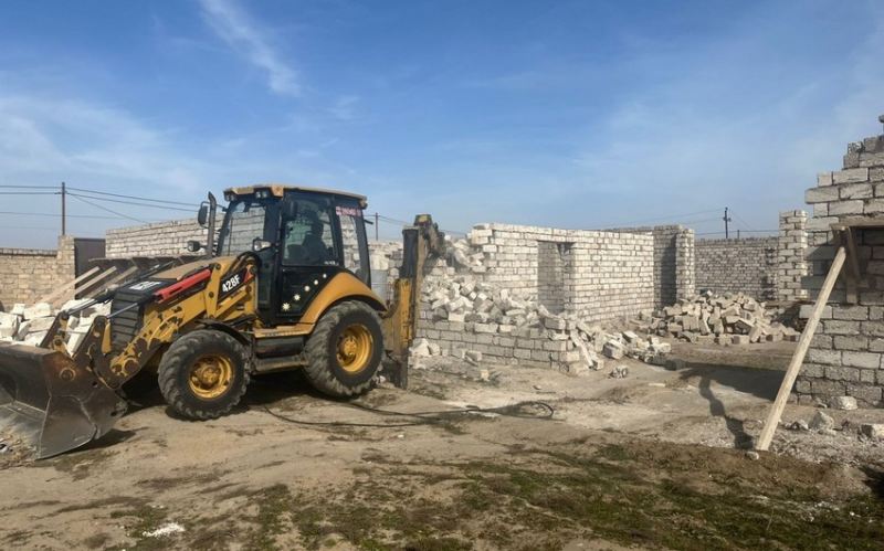 Yeni Suraxanıda sənədsiz tikililər SÖKÜLDÜ 