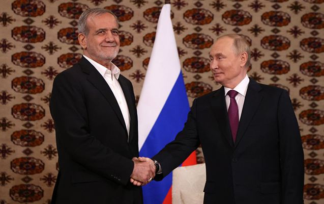 Putinlə Pezeşkian arasında ilk görüş - Nələr danışdılar? 