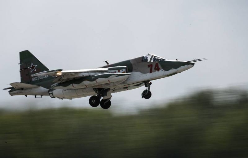 Rusiyanın Su-25 təyyarəsi ilə Kurska hücum etdi 