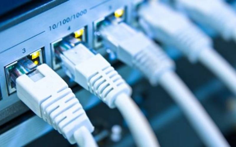 Azərbaycan ötən ay genişzolaqlı internetin orta sürətinə görə irəliləyib 