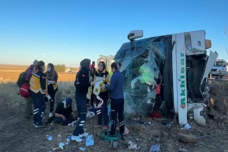 Türkiyədə sərnişin avtobusu qəza törədib, 6 nəfər ölüb 