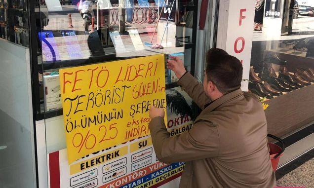 Türkiyədə sahibkar Fətullah Gülənin ölümü ilə əlaqədar endirim kampaniyası keçirib 