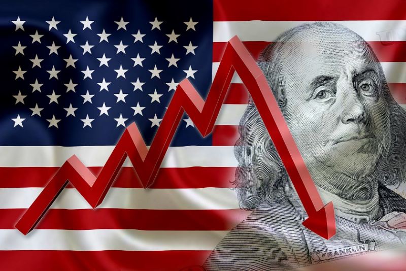 ABŞ iqtisadiyyatı tənəzzülünün pik nöqtəsinə yaxınlaşır: Dollar hegemonluğundan imtina olunacaqmı?