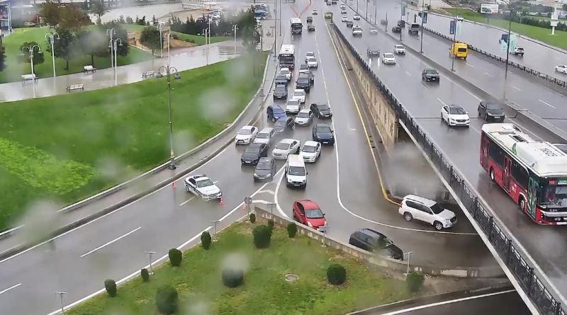 Bakıda bu yollara məhdudiyyət tətbiq edildi: Sürücülərə xəbərdarlıq 