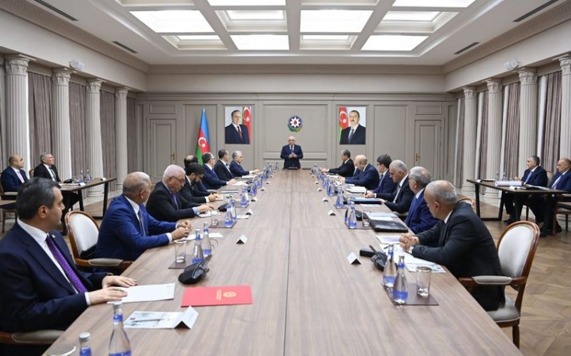 Hökumət yağışın fəsadlarının aradan qaldırılması ilə bağlı tapşırıqlar verdi 