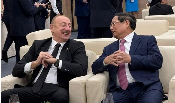 İlham Əliyev Vyetnamın Baş naziri ilə görüşdü 