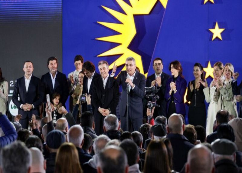 Gürcüstanda seçki sonrası gərginlik davam edir: Müxalifət nəticələri qəbul etmir...