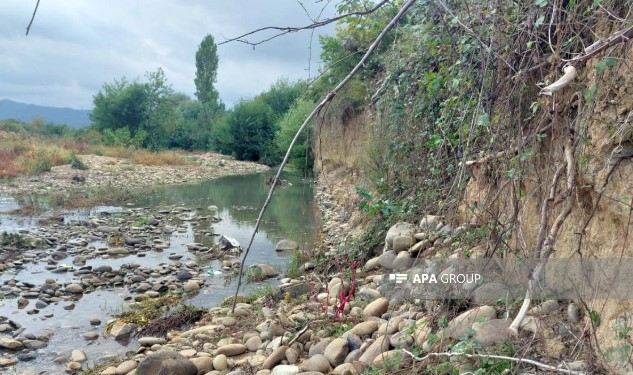 Lənkəranda Veravulçay daşıb: Torpaq yuyulub, təsərrüfatlara ziyan dəyib 