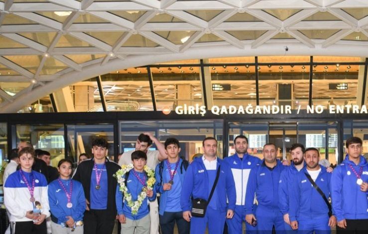 Gimnaziadada birinci yeri tutan cüdoçularımız Vətənə qayıdıblar 