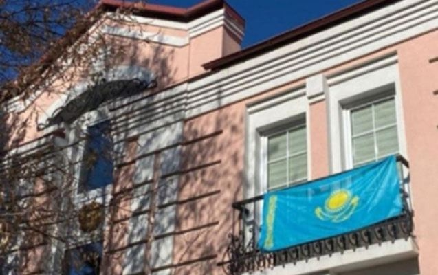 Qazaxıstan Ukraynadakı vətəndaşlarına çağırış etdi 