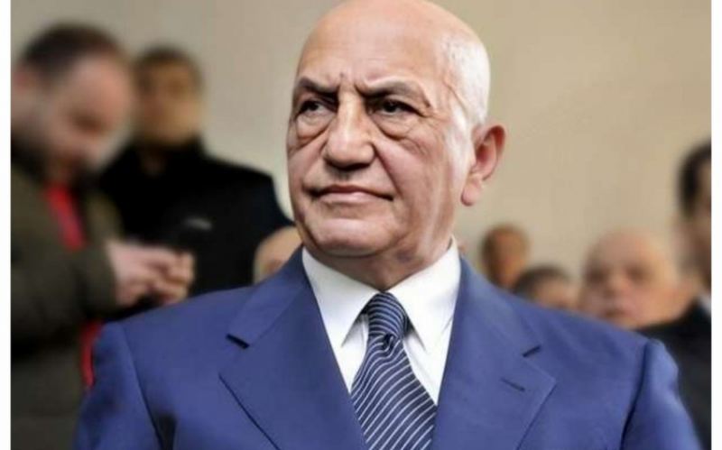 Əli İnsanovun məhkumluğu götürüldü 
