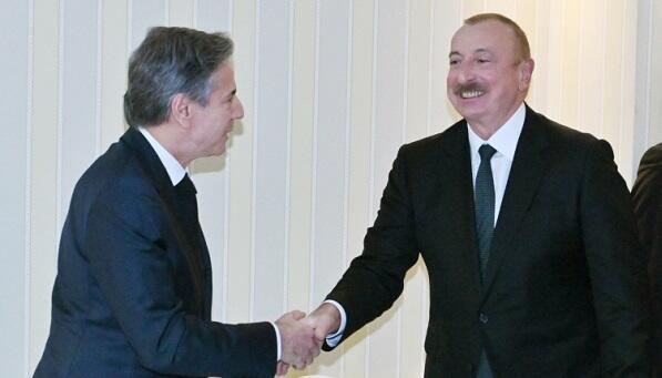 Blinken İlham Əliyevi təbrik etdi 