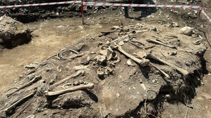 Ağdərədə insan sümüyünə bənzər skeletlər aşkarlandı 