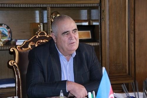 Məscid sökmək istəyən “iş adamı”, bayrağımızın yaşıl rəngindən xəbərin varmı? 