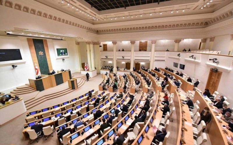 Gürcüstanda siyasi partiyalara xarici dəstək məhdudlaşdırılır 