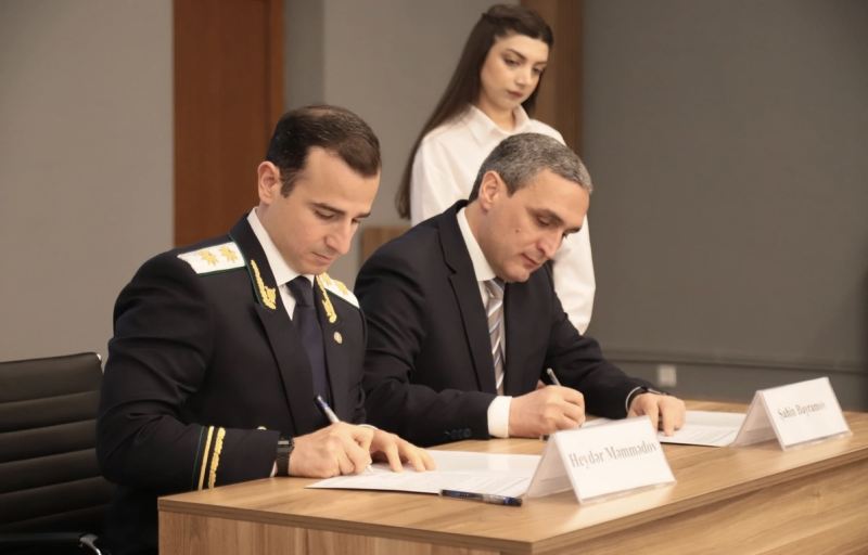 Baş prokurorun müavini və Qarabağ Universitetinin rektoru mühüm tərəfdaşlıq sənədi imzalayıb 
