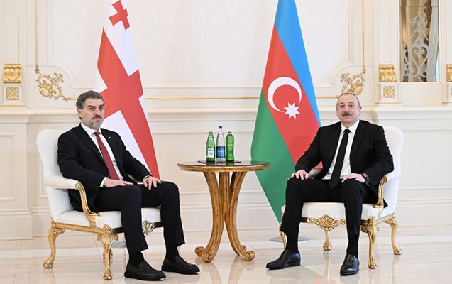 Prezident Kavelaşvili ilə təkbətək görüşdü 