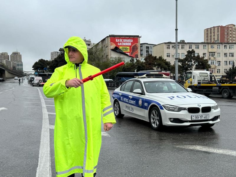 Polis əməkdaşları tərəfindən günboyu fasiləsiz xidmət davam etdirilib 