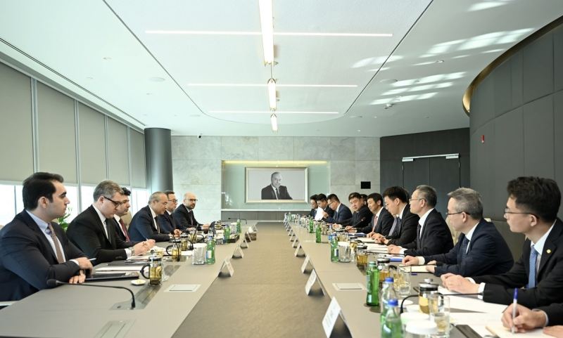 Mikayıl Cabbarov Çinin \"PowerChina Group\" şirkətinin prezidenti Vanq Bin ilə görüşüb 