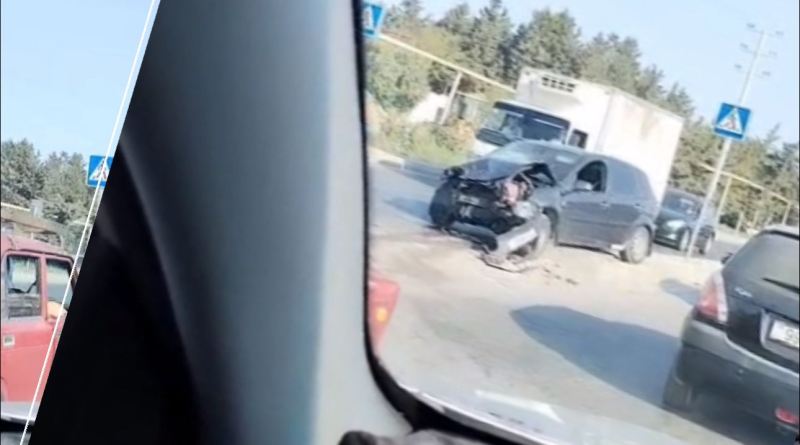 Bakıda ağır qəza: İki avtomobil toqquşdu - VİDEO 
