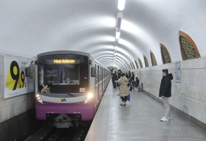 Bakıda metrodan istifadə edənlərin sayı azaldı 