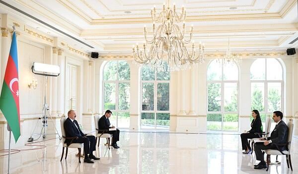 Prezident bu ölkənin səfirini də qəbul etdi 