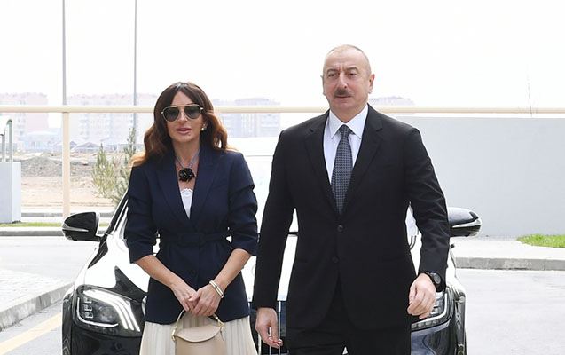 İlham Əliyev xanımı ilə Gəncəyə getdi - Yenilənir 