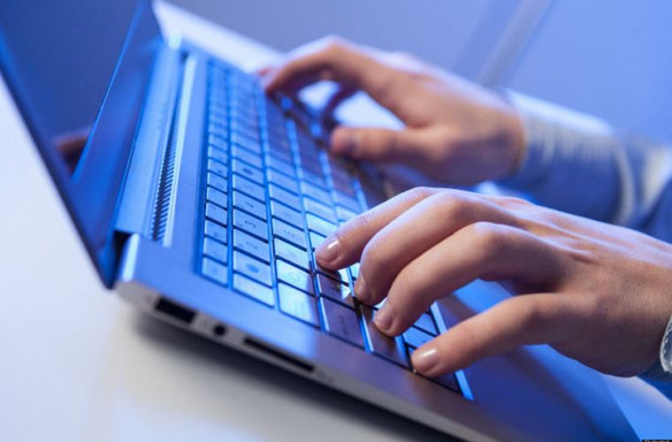 Azərbaycanda internet ÇÖKDÜ 