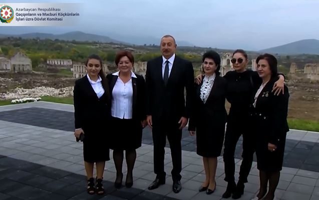 Keçmiş məcburi köçkünlər Mehriban Əliyevanı təbrik etdilər - Video 