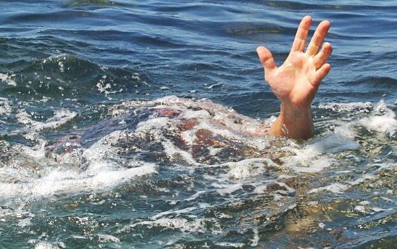 Özünü kanala atan qızını xilas etmək istədi - Boğulub öldü 