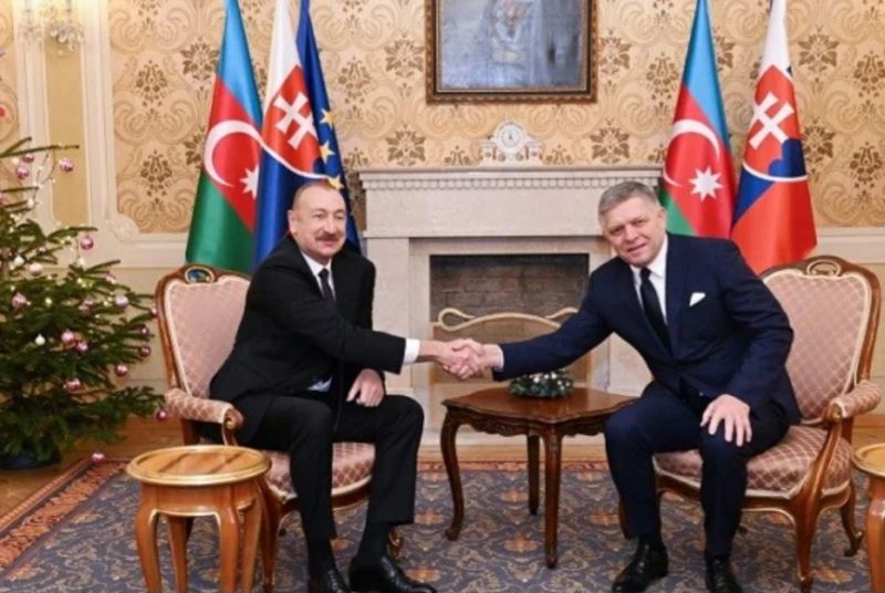 Prezident Robert Fitso ilə təkbətək görüşdü - Foto 