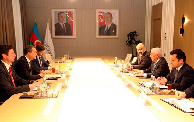 “AzərEnerji” və Macarıstanın MVM şirkətinin rəhbərləri görüşdü 