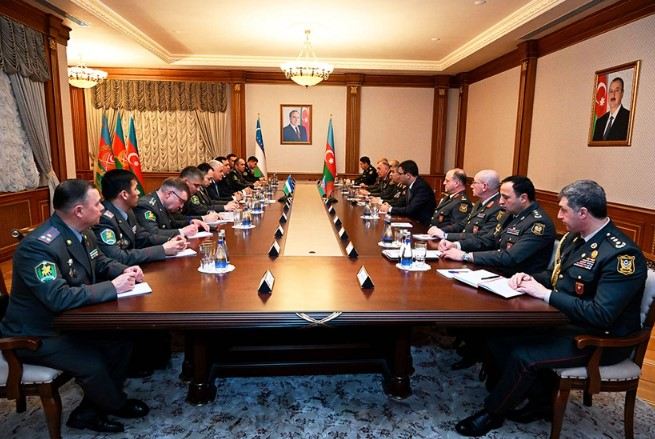 Azərbaycan və Özbəkistan arasında hərbi əməkdaşlıq planı imzalanıb 