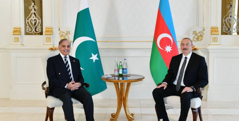 Şahbaz Şərif İlham Əliyevi təbrik etdi 