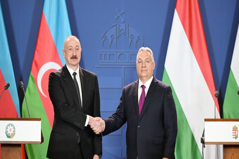 Viktor Orban Prezidenti təbrik edib 