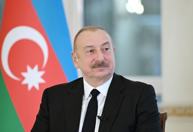 Prezident onlara ev verdi 